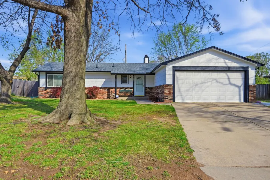 1673 N Timothy Ln, Wichita, KS 67212
