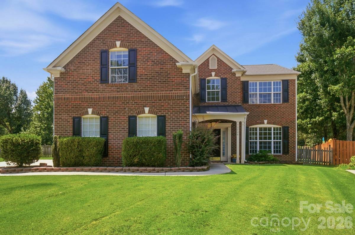 7724 Dinniston DR, Huntersville, NC 28078