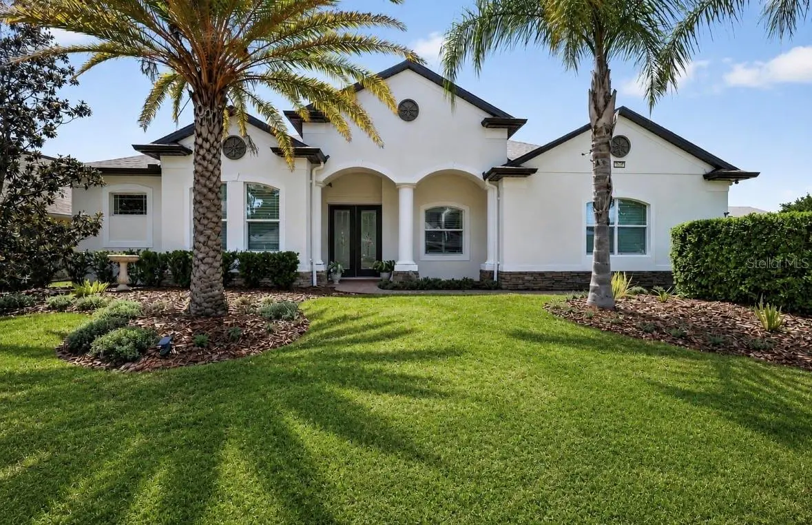 8237 BRIDGEPORT BAY CIR, Mount Dora, FL 32757