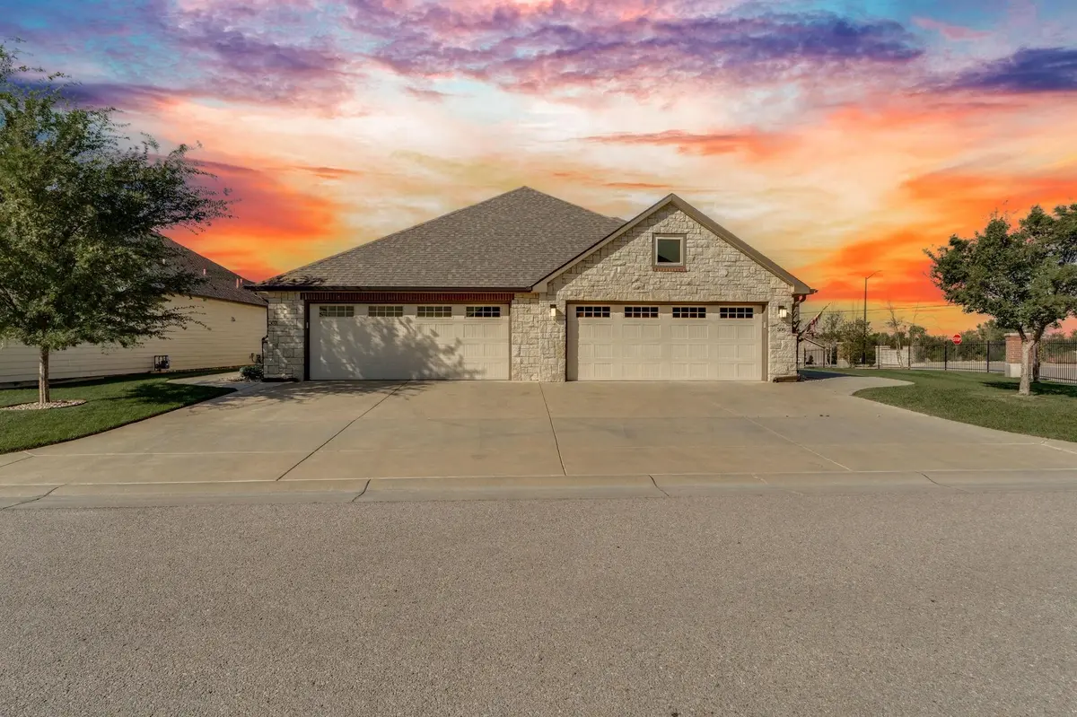 818 N McCloud Cir Unit#507, Andover, KS 67002-8922