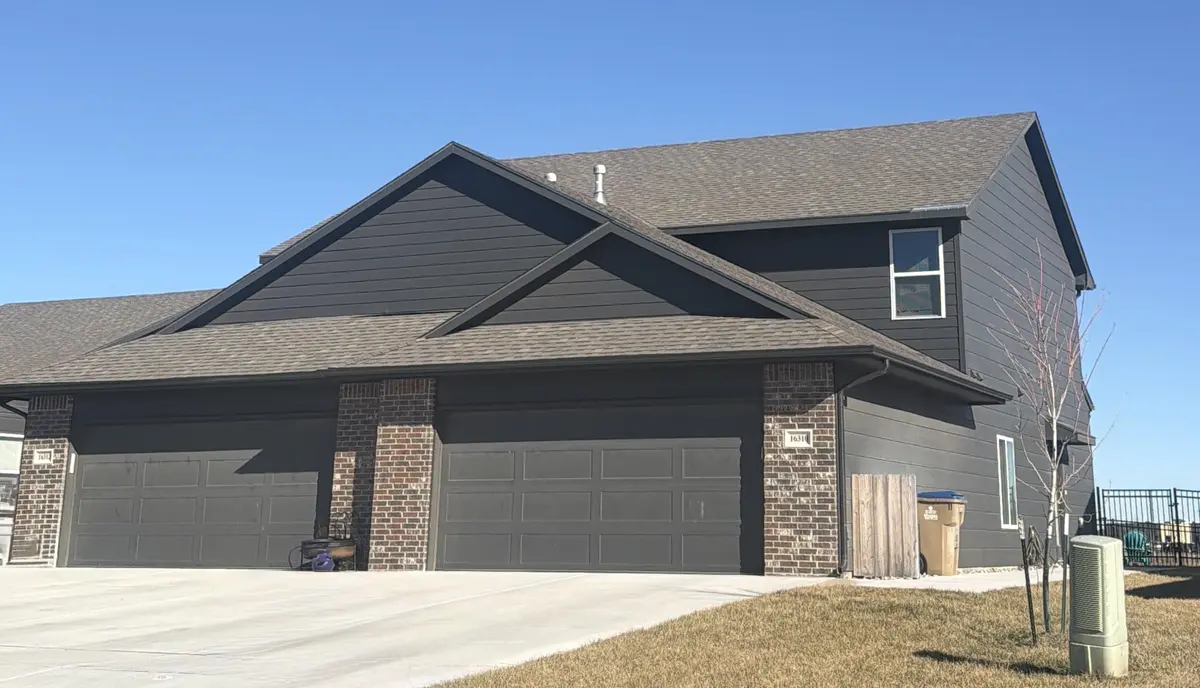 16307-16309 W Lynndale St, Goddard, KS 67052