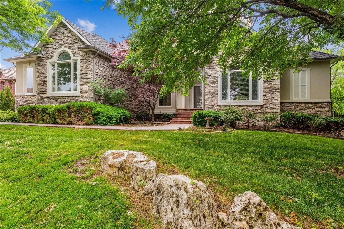 1005 Terradyne Cir, Andover, KS 67002