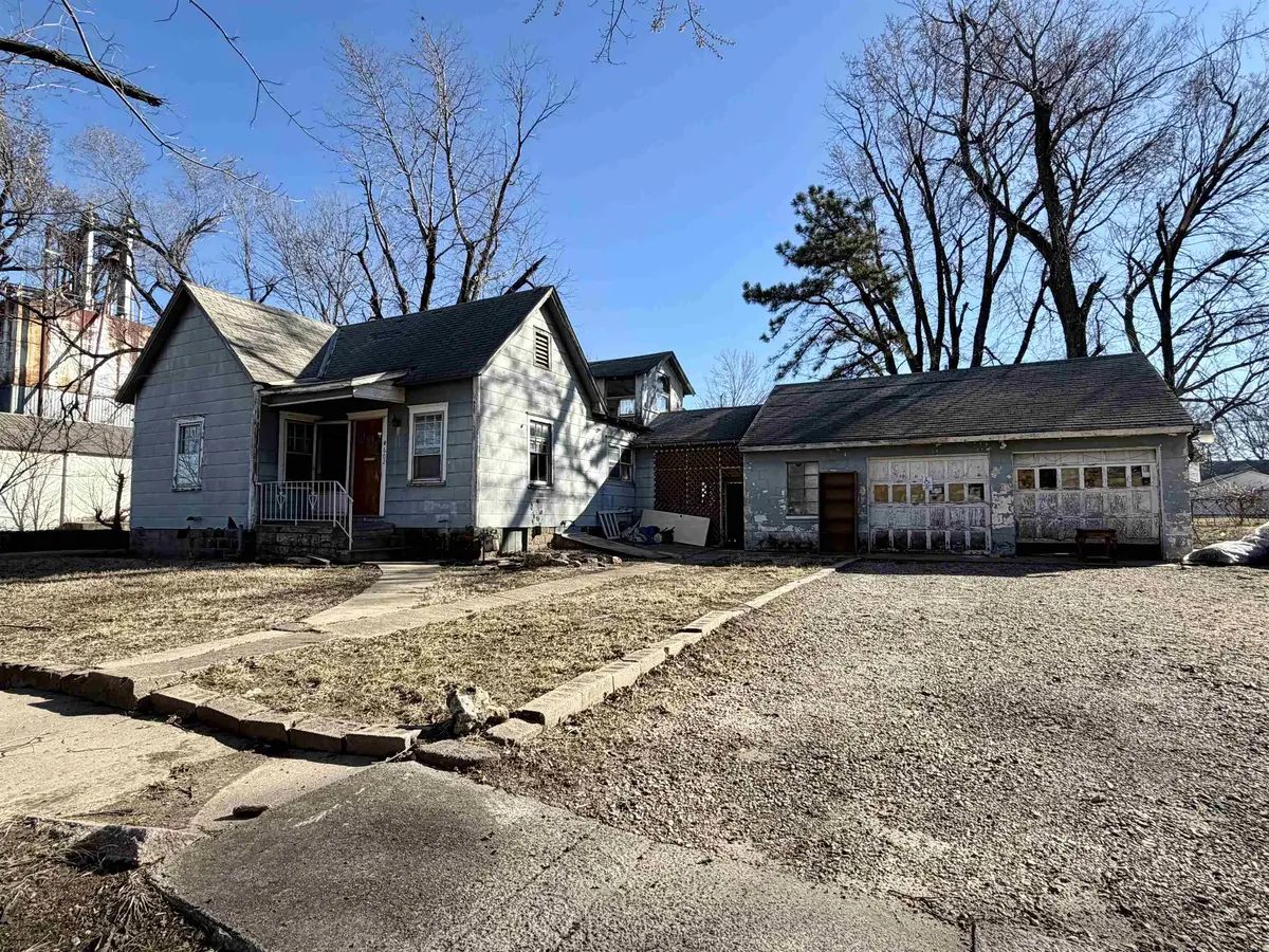 602 Menor, Winfield, KS 67156
