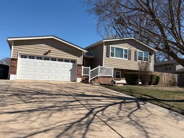 944 S Ash, Newton, KS 67114