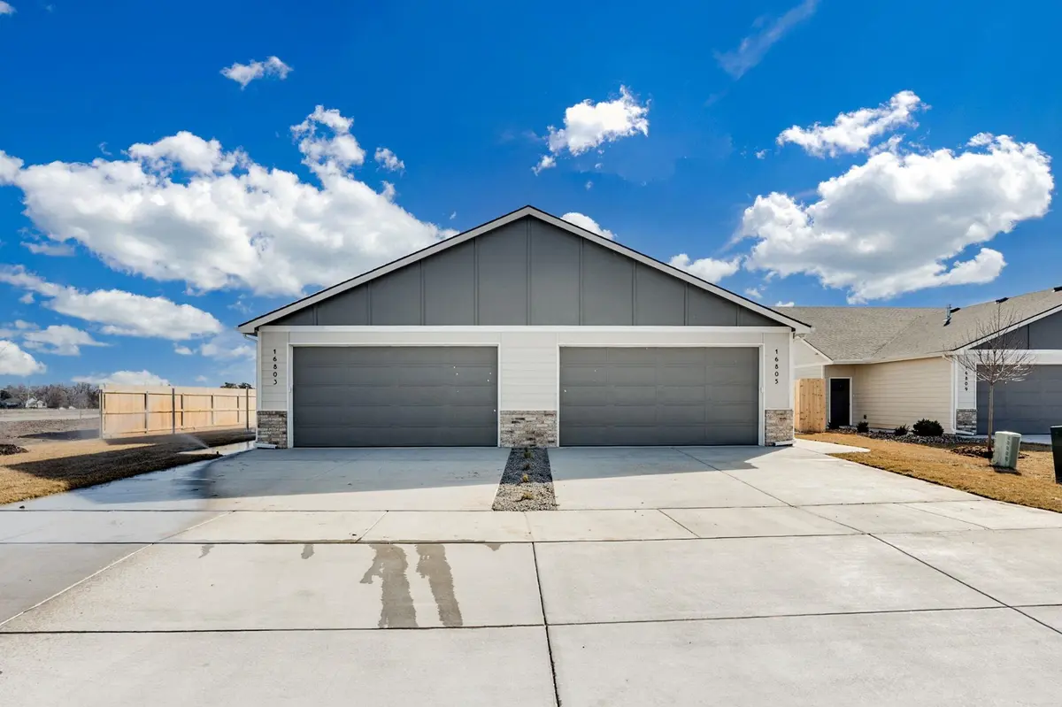 16803 W Kashmir St, Goddard, KS 67052