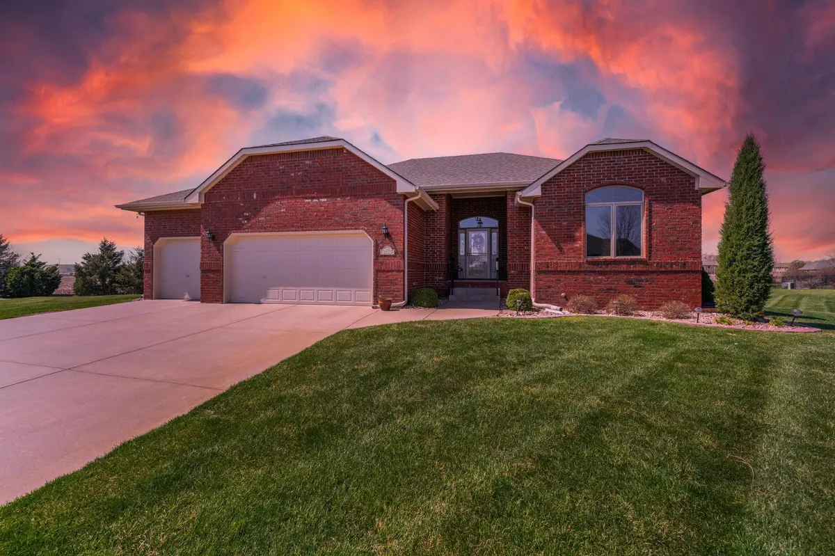 2153 S Sierra Hills Cir, Wichita, KS 67230