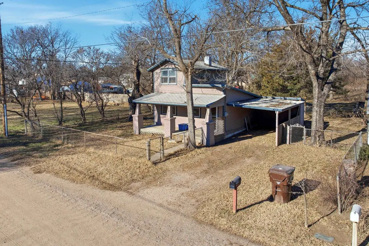 2918 W 10th St N, Wichita, KS 67203