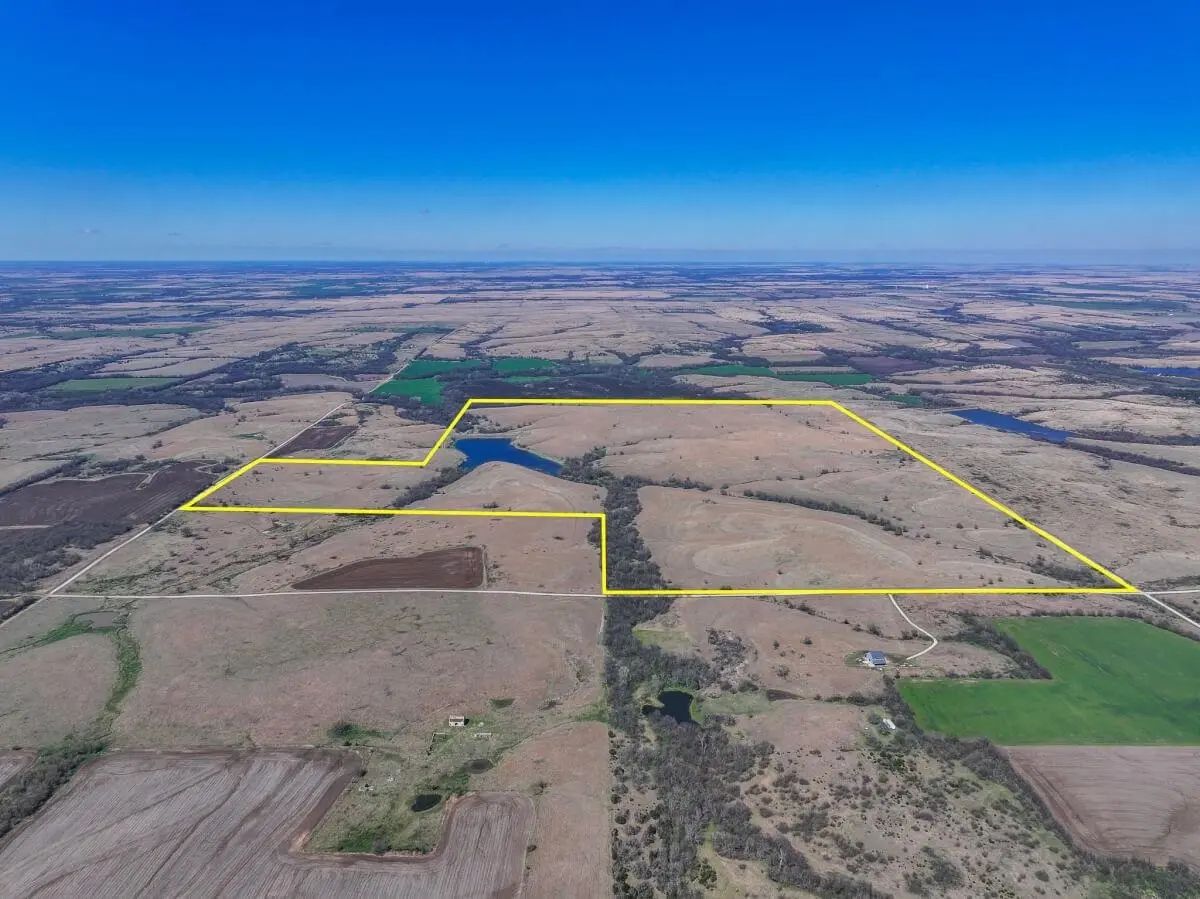 000 92ND RD, Burden, KS 67019