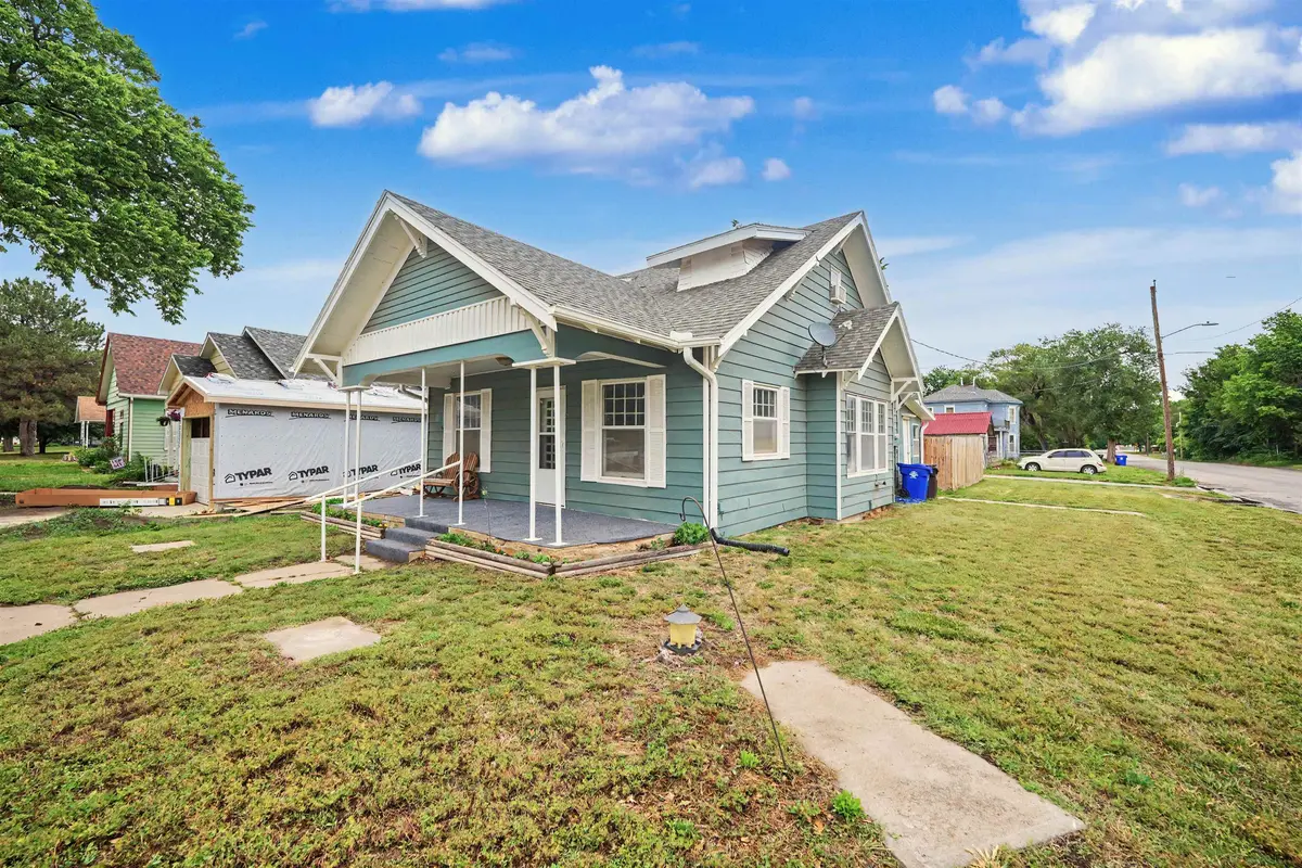 102 N Swedonia St., Marquette, KS 67464