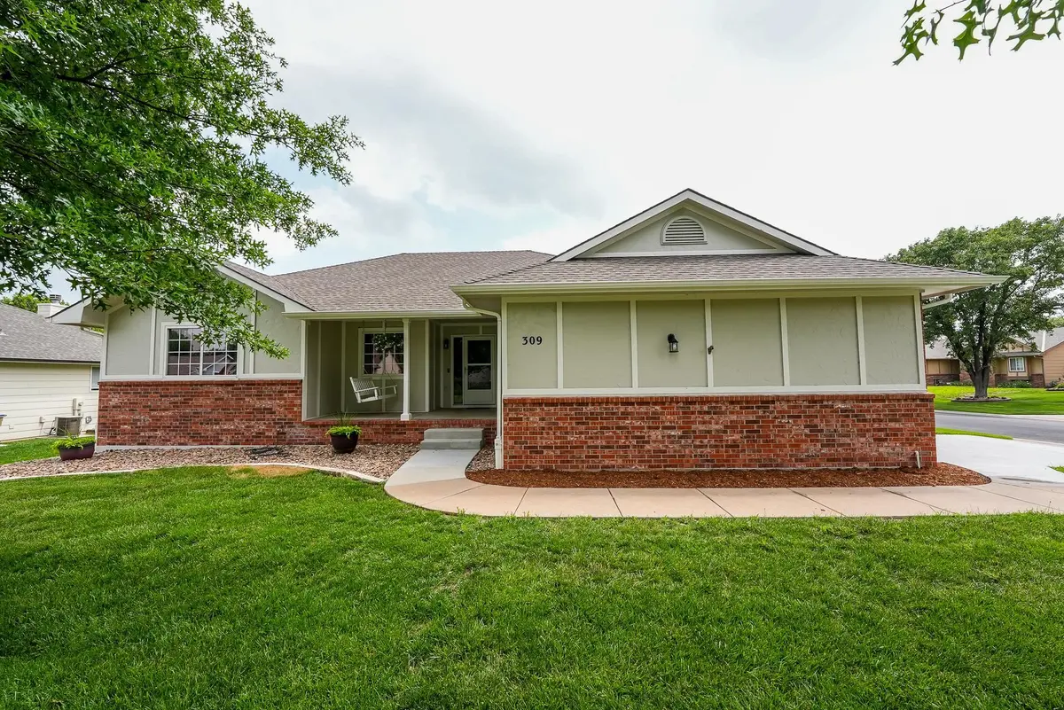 309 N Oakmont Ct, Andover, KS 67002