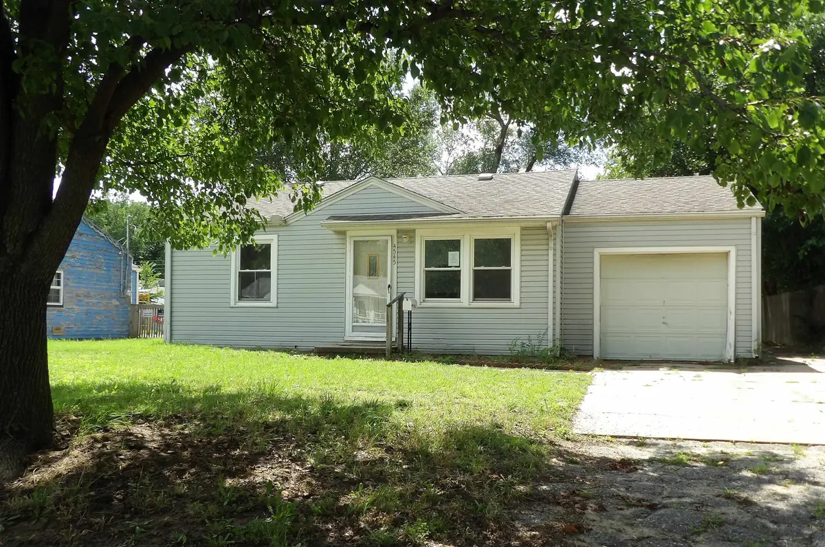 4545 S Oak St.,, Wichita, KS 67217