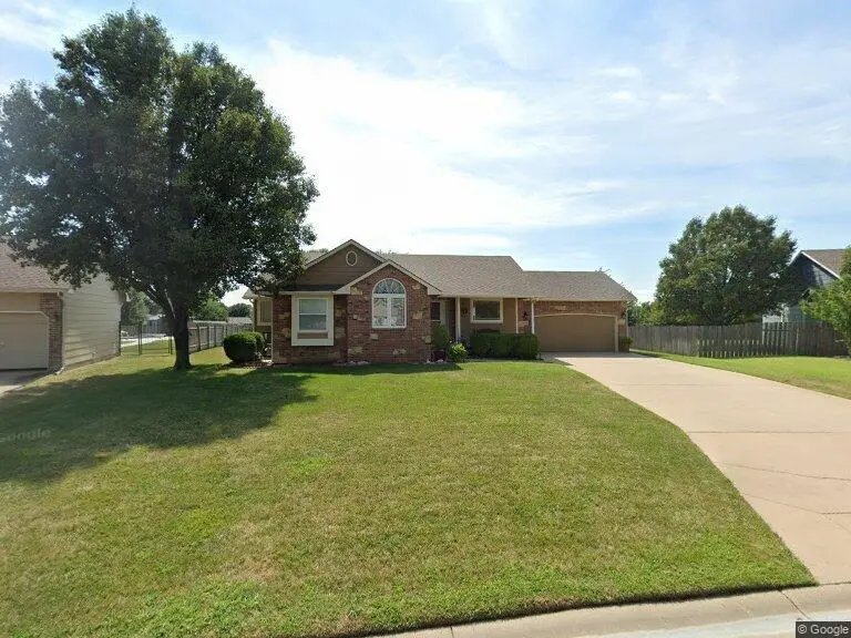 2813 N Stoney Brook Ln, Augusta, KS 67010