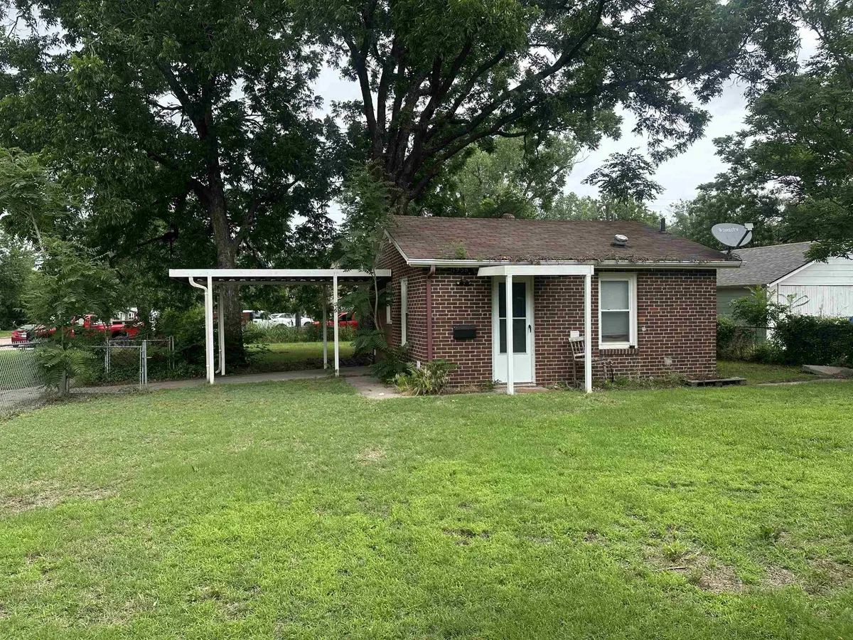 1938 W Walker St., Wichita, KS 67213