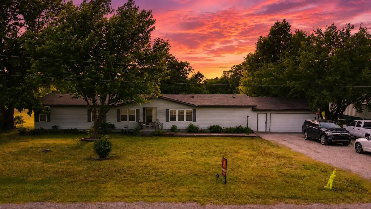 1905 SW Sunny Hills, El Dorado, KS 67042