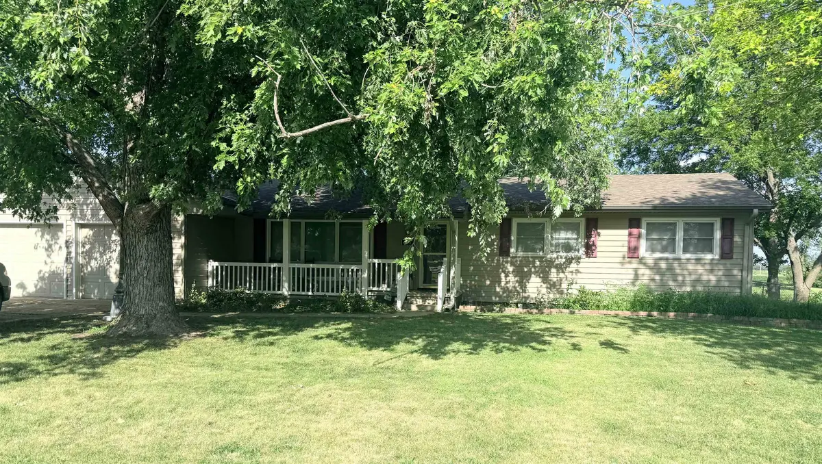 220 N Adams, Hillsboro, KS 67063