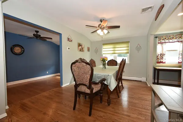 14 Milburn, South Setauket, NY 11720