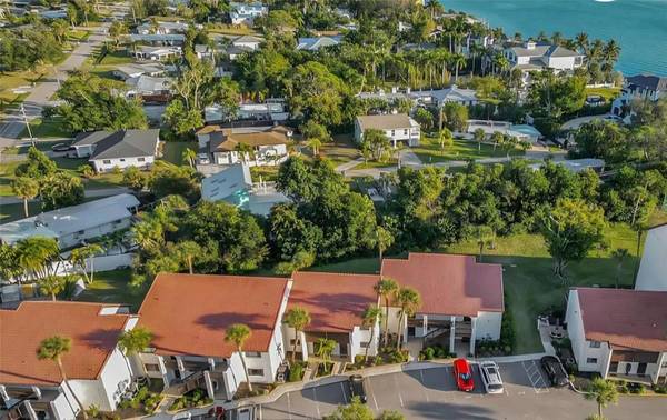 1646 STICKNEY POINT RD #101, Sarasota, FL 34231