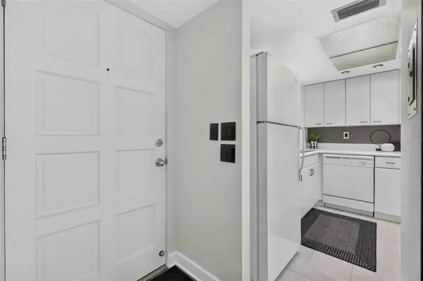 101 N GRANDVIEW ST #412, Mount Dora, FL 32757