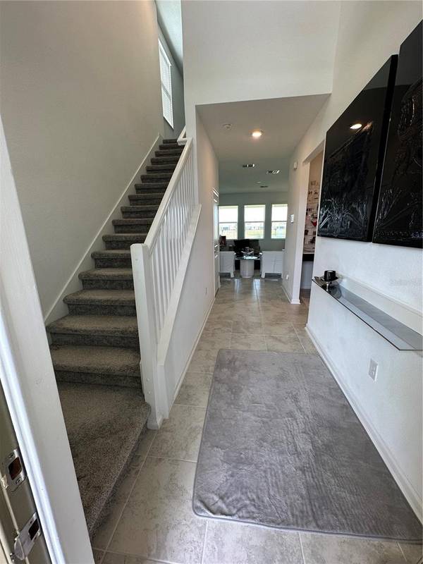 8946 FLUFFY LIE CT, Davenport, FL 33896