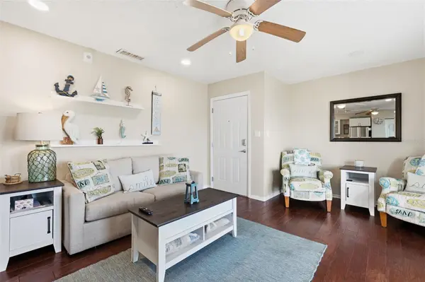 5117 SALMON DR SE #B, St Petersburg, FL 33705