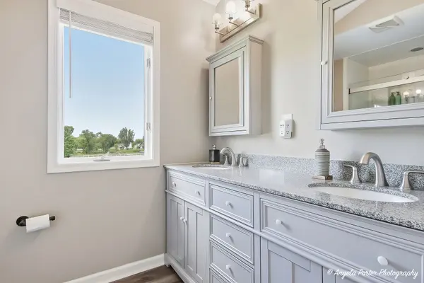 8302 White Oaks RD, Wonder Lake, IL 60097