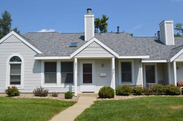 2211 Valleyhigh DR NW, Rochester, MN 55901