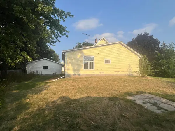 212 2nd AVE, Wanamingo, MN 55983