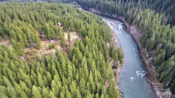 3 Lahar LN, Cougar, WA 98616