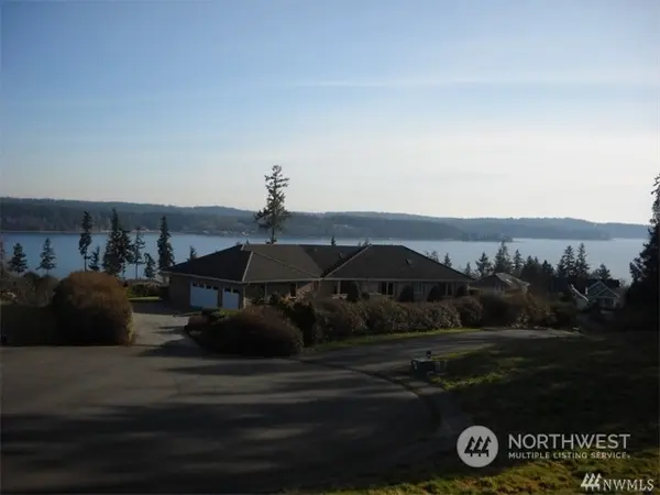 12615 101st Avenue Ct NW, Gig Harbor, WA 98329