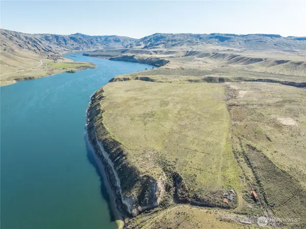 1163 Strahl Canyon RD, Grand Coulee, WA 99133