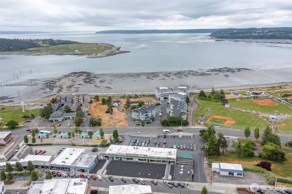 656 SE Bayshore DR, Oak Harbor, WA 98277