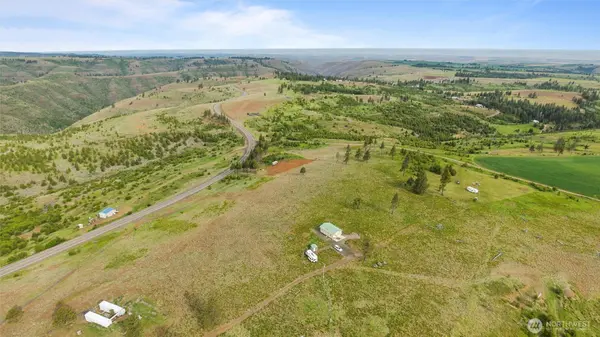 588 Reservoir LN, Pomeroy, WA 99347