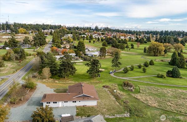 2312 Fairway Lane, Oak Harbor, WA 98277
