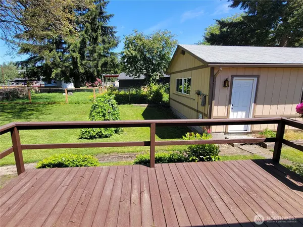 300 Maple ST, Toledo, WA 98591