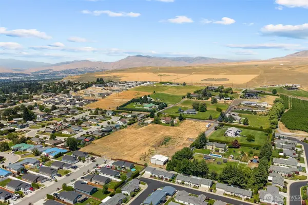 608 N Nester Court, East Wenatchee, WA 98802