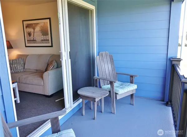 835 Ocean Shores BLVD NW #206, Ocean Shores, WA 98569