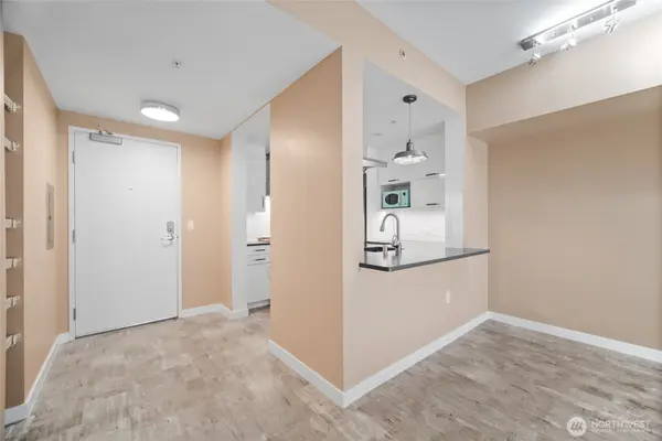 701 Columbia ST #415, Vancouver, WA 98660
