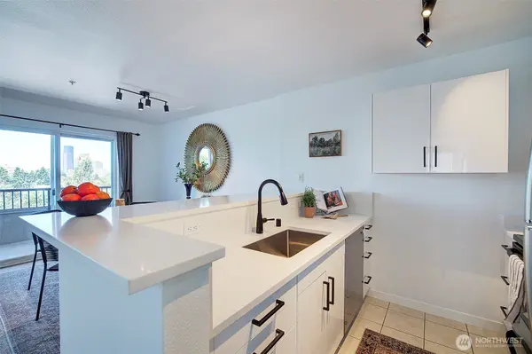 303 23rd AVE S #506, Seattle, WA 98144