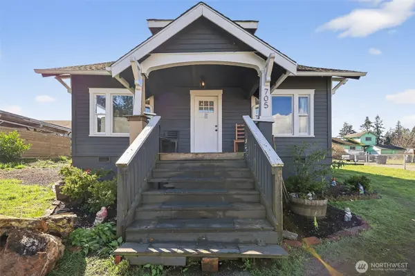705 E Dearborn AVE, Shelton, WA 98584