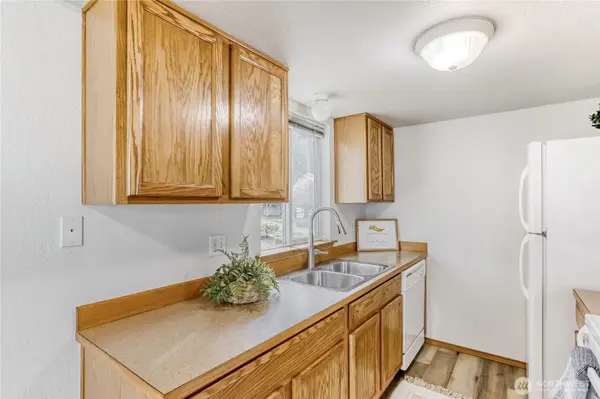 9115 1st PL NE #2, Lake Stevens, WA 98258
