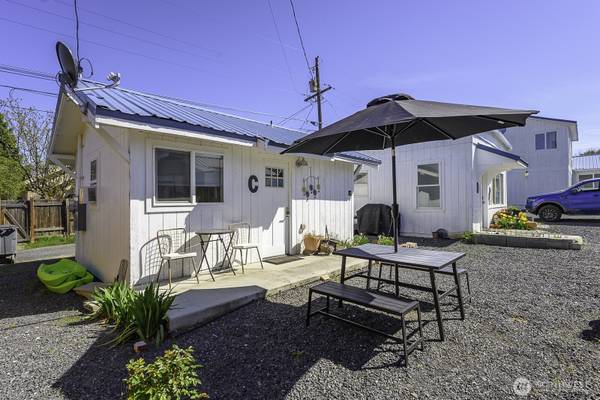30 Cherry ST S, Soap Lake, WA 98851