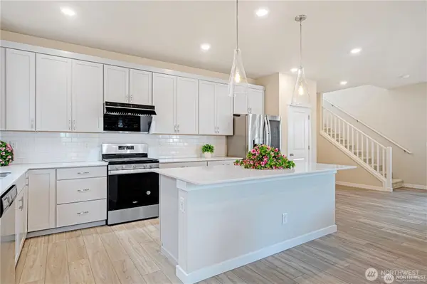 23827 SE 115th PL SE, Kent, WA 98031