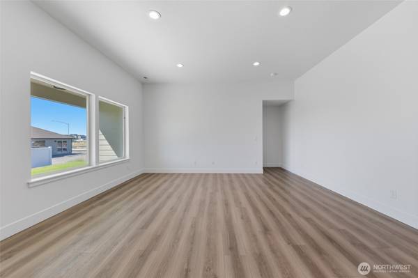 320 N Montana ST, Moses Lake, WA 98837