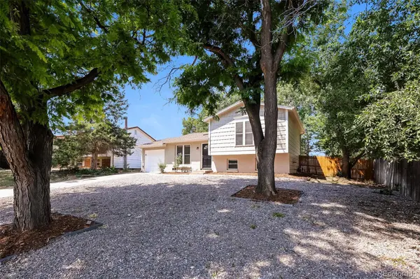 2551 S Kittredge WAY, Aurora, CO 80013
