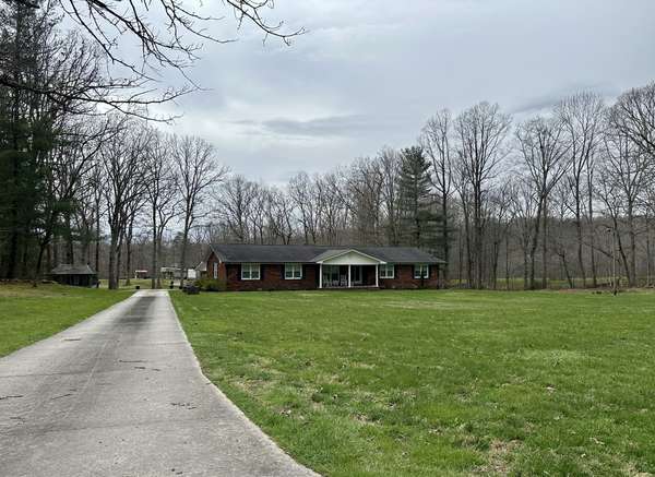 177 Plain View Lake Dr #N, Tracy City, TN 37387