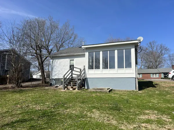 640 Highpoint Dr, Hopkinsville, KY 42240