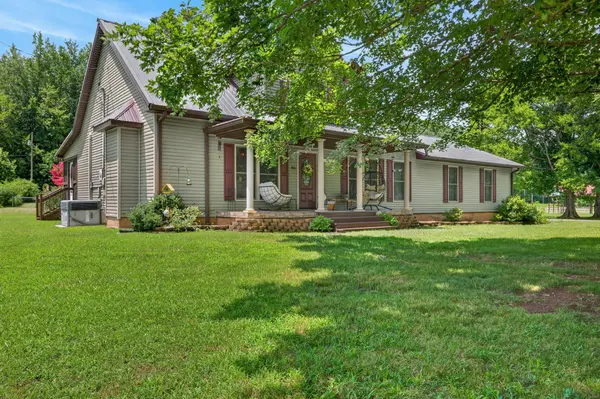 255 Sandy Rd, Dover, TN 37058