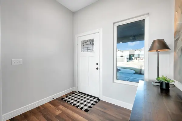 5146 N Lycee St, Bel Aire, KS 67226