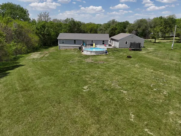 1611 T St, Belleville, KS 66935