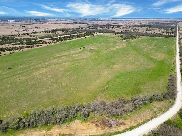 2505 SW Shumway Rd, El Dorado, KS 67042